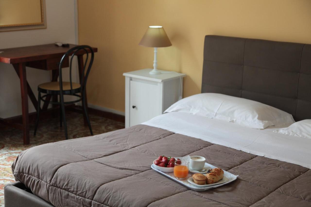 B&B Amelie Lecce Buitenkant foto