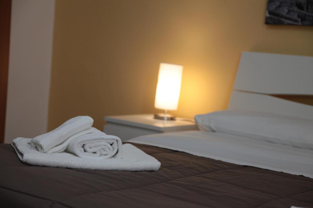 B&B Amelie Lecce Buitenkant foto
